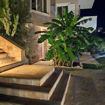Xenia'S Countryside Guesthouse Agia Marina エクステリア 写真